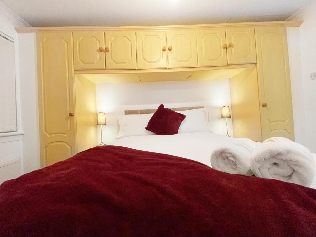 Villa Cozy Nights Svp Detached House Glasgow Esterno foto