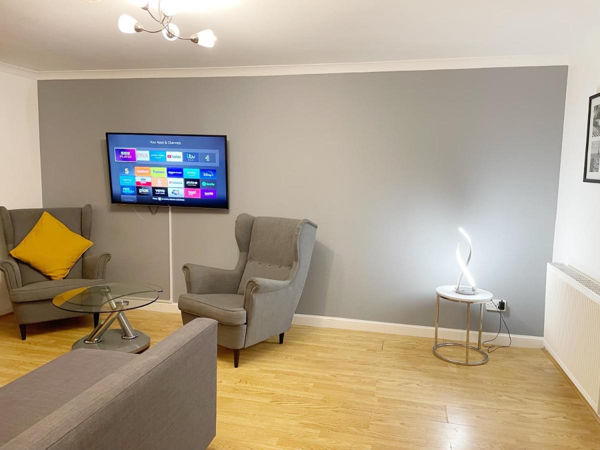 Villa Cozy Nights Svp Detached House Glasgow Esterno foto