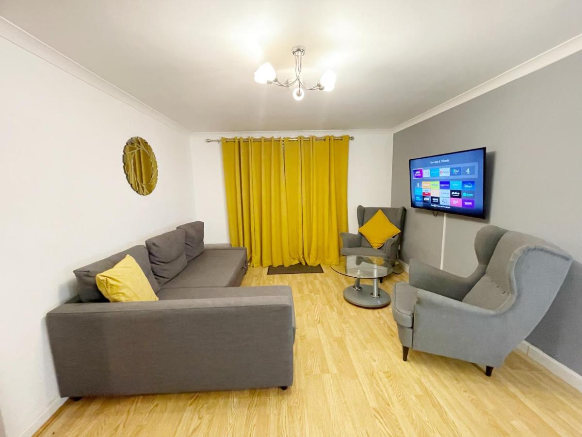 Villa Cozy Nights Svp Detached House Glasgow Esterno foto