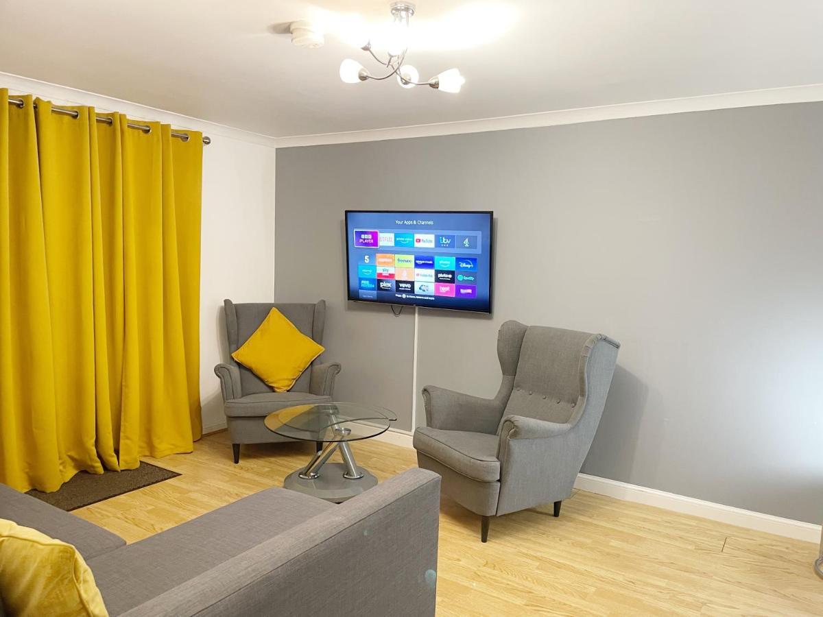 Villa Cozy Nights Svp Detached House Glasgow Esterno foto