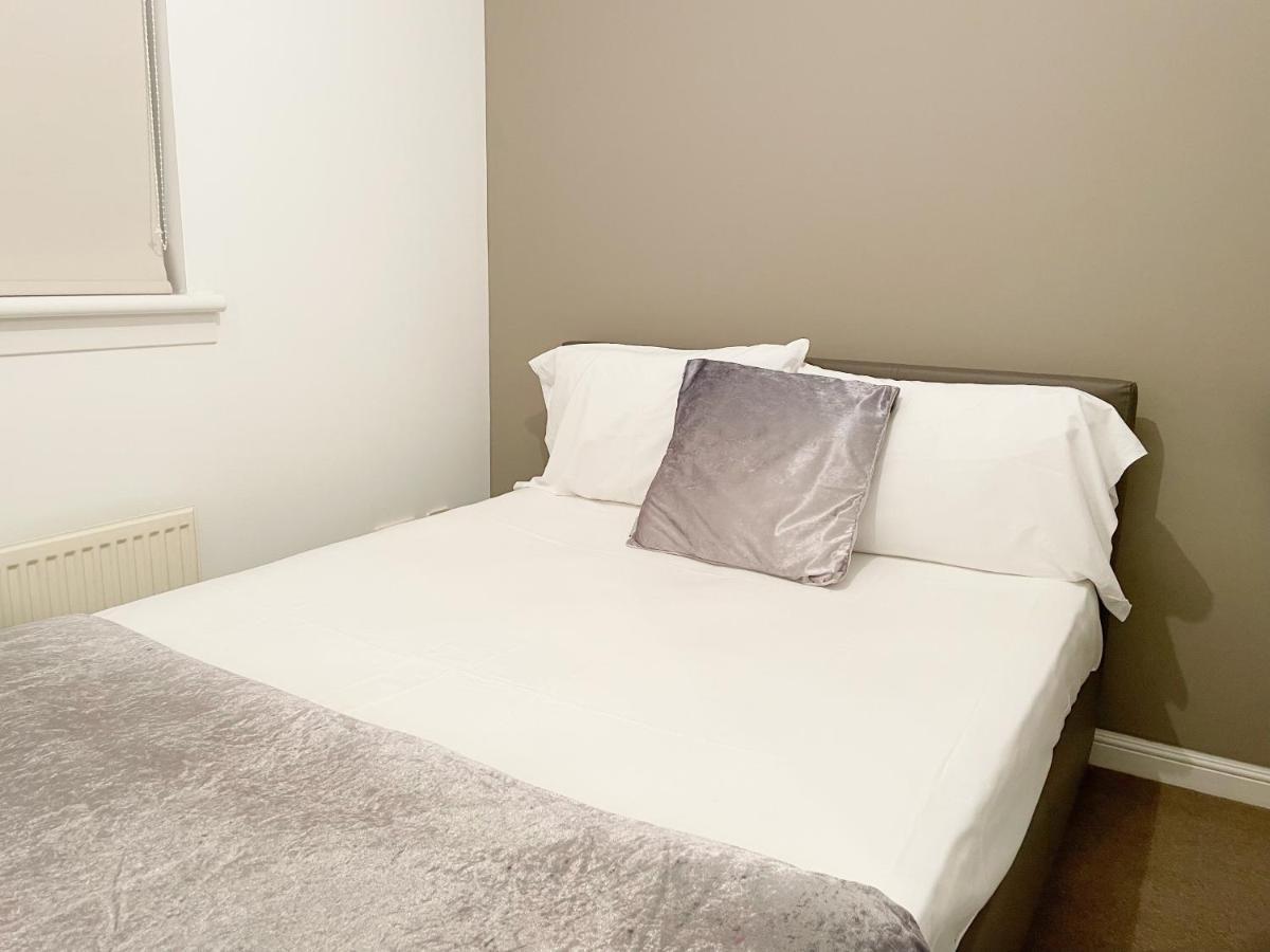 Villa Cozy Nights Svp Detached House Glasgow Esterno foto